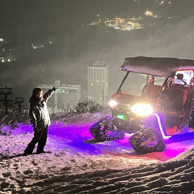YOGC夜間雪地越野車