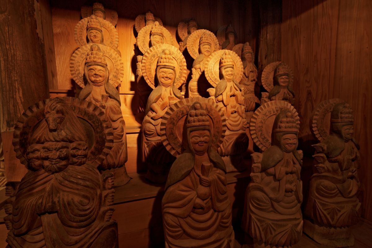 鏡池錦秋 戸隠の鏡池に秋の気配 | 中部地方環境事務所 | 環境省