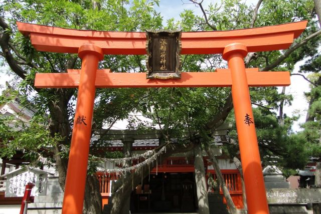 Minato Inari Shrine