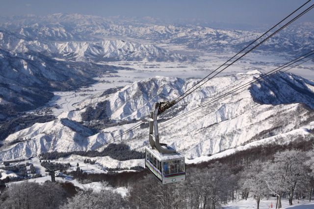 Muikamachi Hakkaisan Ski Resort