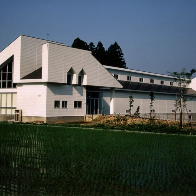 Tomioka White Museum