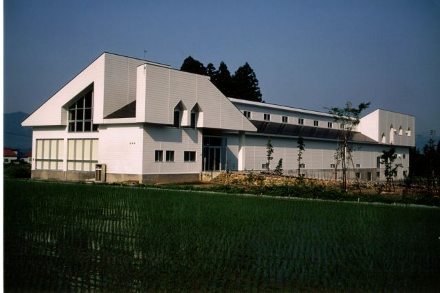 Tomioka White Museum