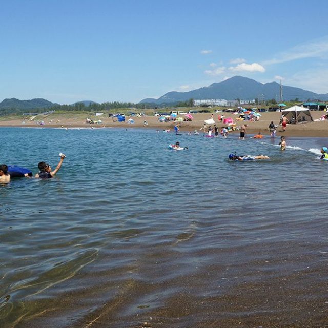 Kakizaki Central Beach