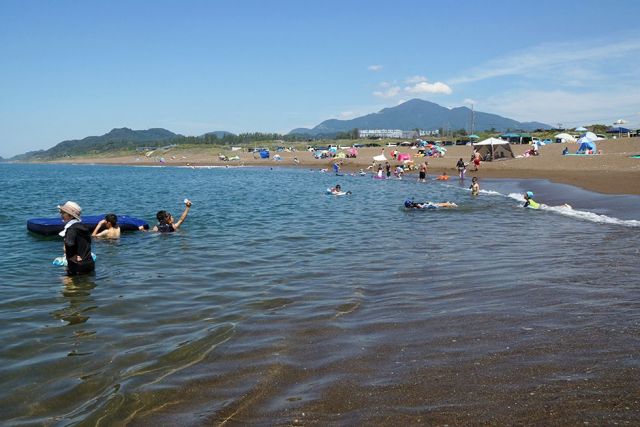 Kakizaki Central Beach