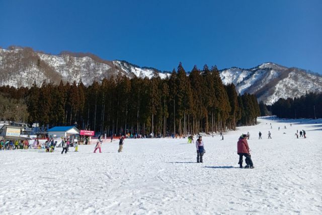 Nakazato Snow Wood Ski Resort