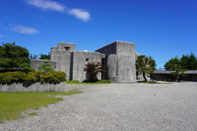 玉翠園、谷村美術館