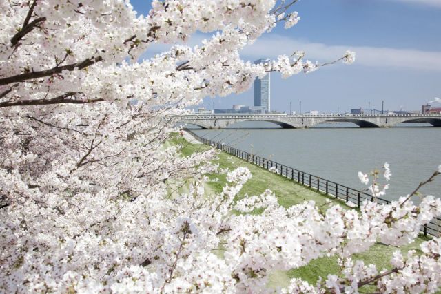 Yasuragitei Embankment