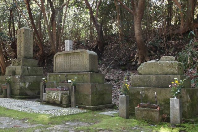 Grave of Mizukae Mushuku