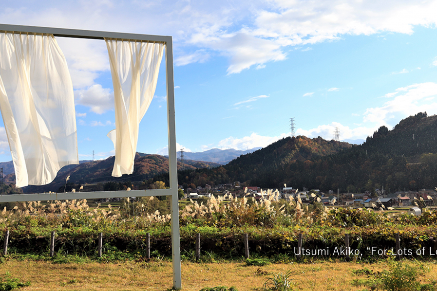 Artwork among the natural beauty of Niigata