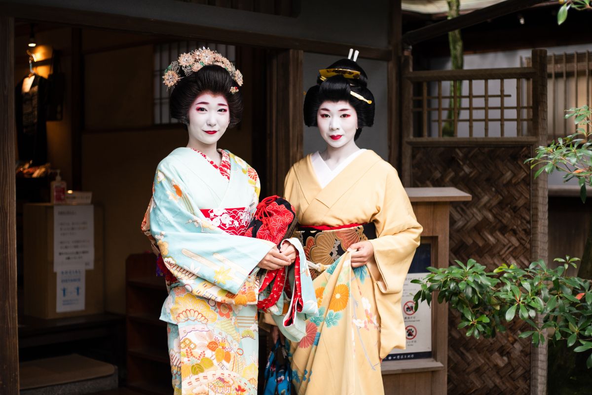 Niigata Furumachi Geigi (Geisha)　
